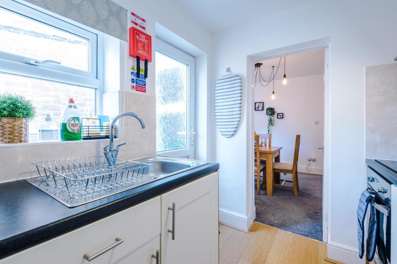 Spacious 2-Bed City-Centre Cottage In Chester By 53 Degrees Property - Ideal For Groups & Couples - Sleeps 6 外观 照片